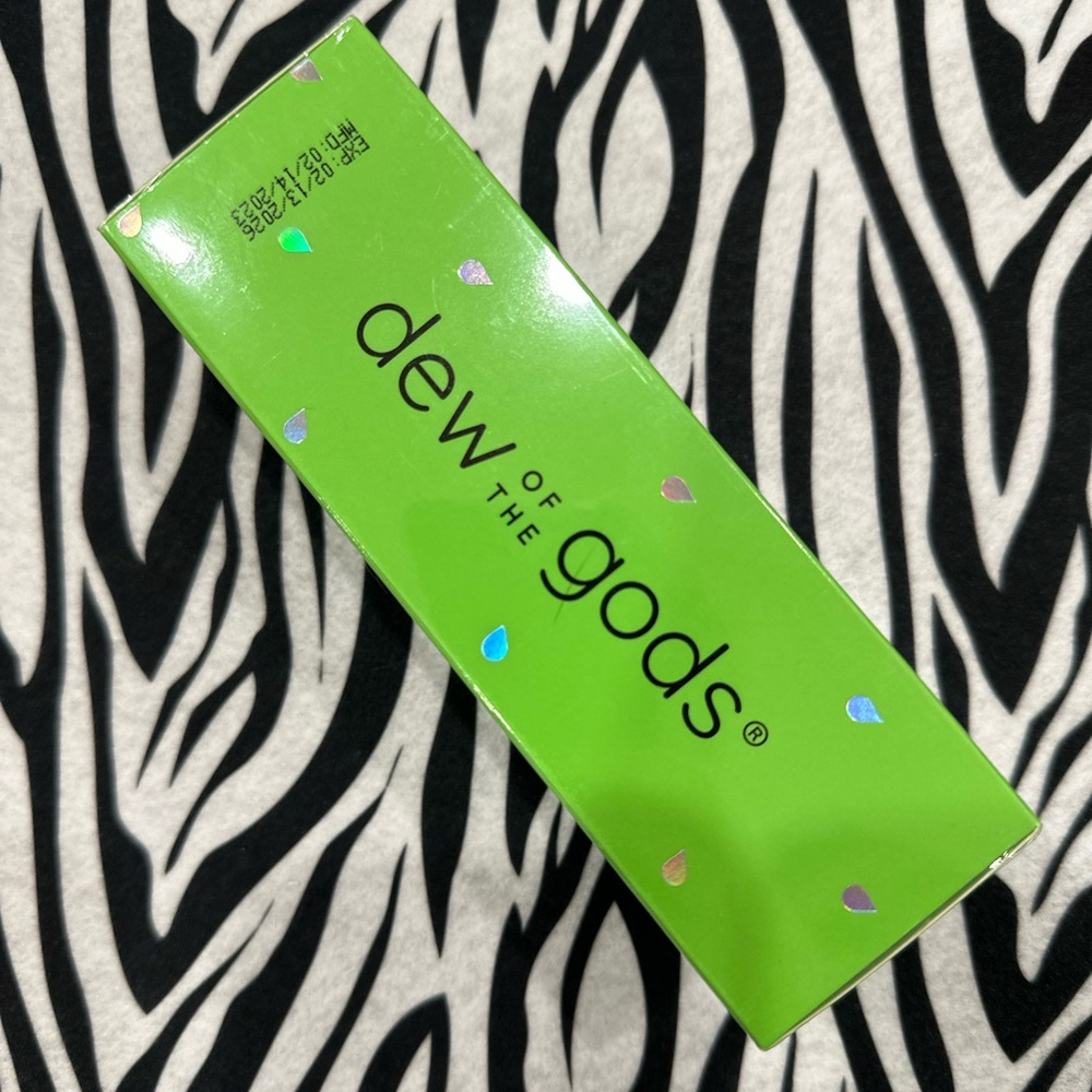 Toner alpha hydroxy acids, vitamins, hyaluronic acids, and the star watermelon